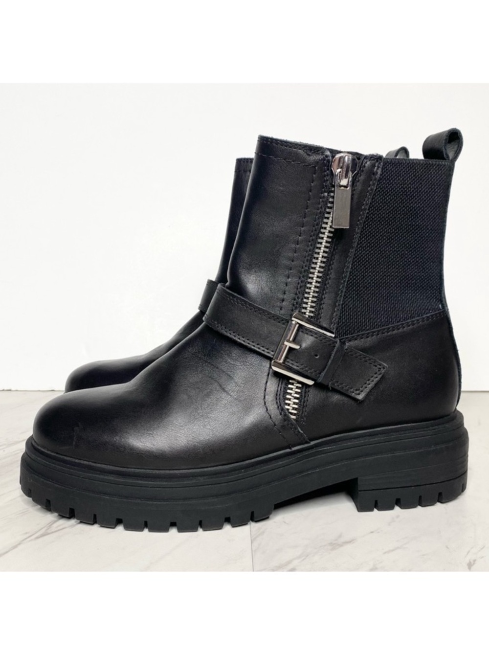 Blondo Garnet Black Leather Chunky Lug Sole Boot 8M